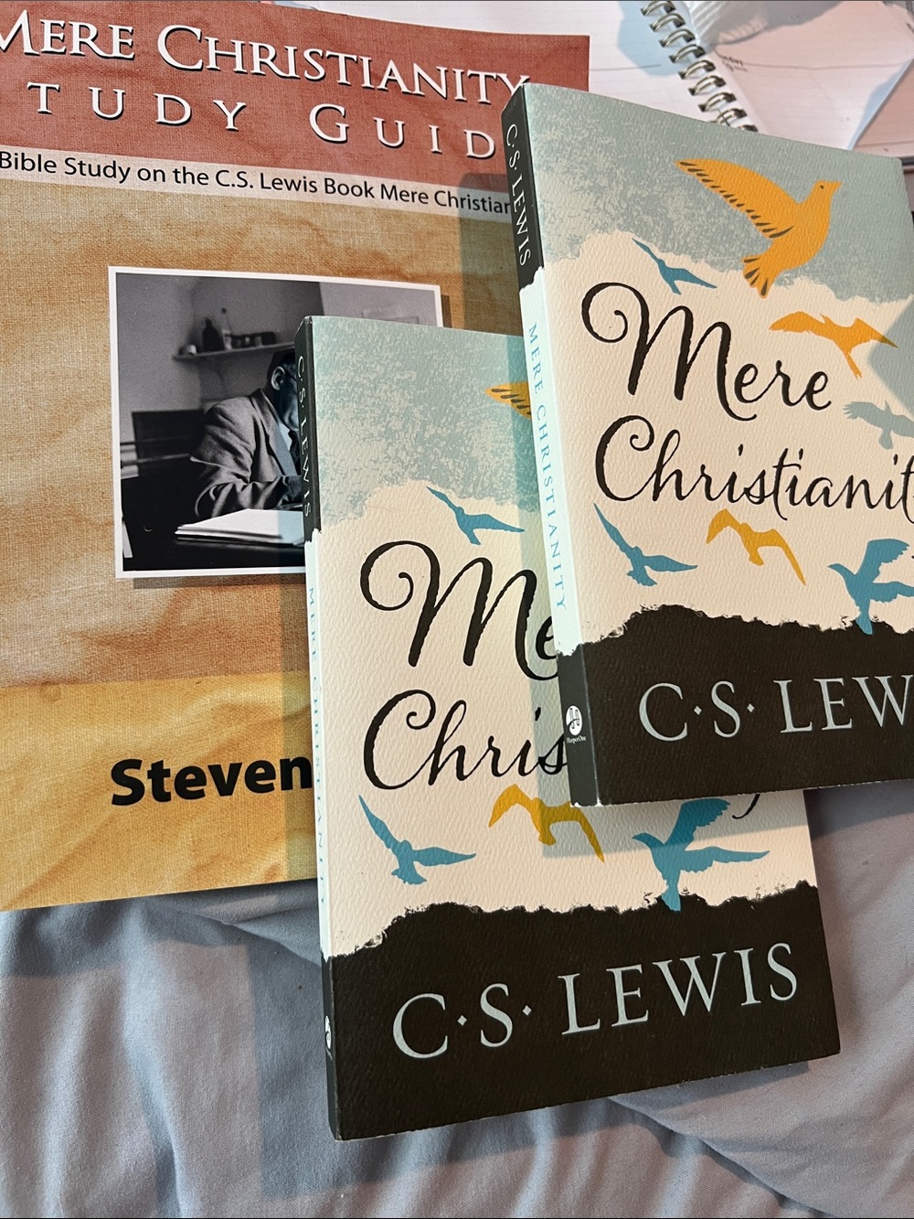 "Mere Christianity" Paperback - Blue and Yellow Cover (2) and study guide